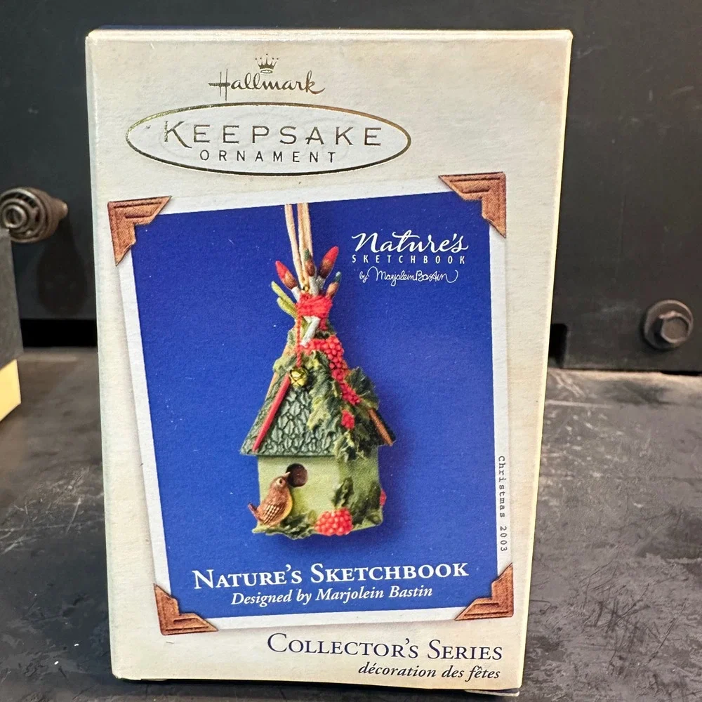 Hallmark capture charm